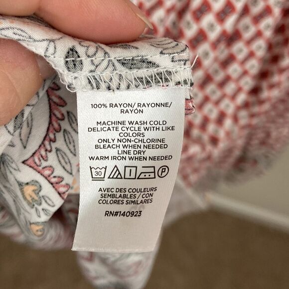 LOFT Red and White Patterned Floral Dress size Medium - Picture 6 of 6